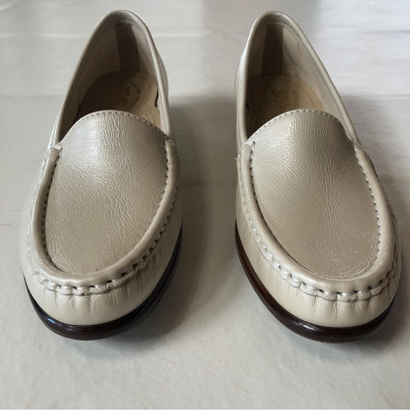 SAS Tripad Simplify Leather Loafer, Pearl Bone, 7.5 - Picture 11 of 17
